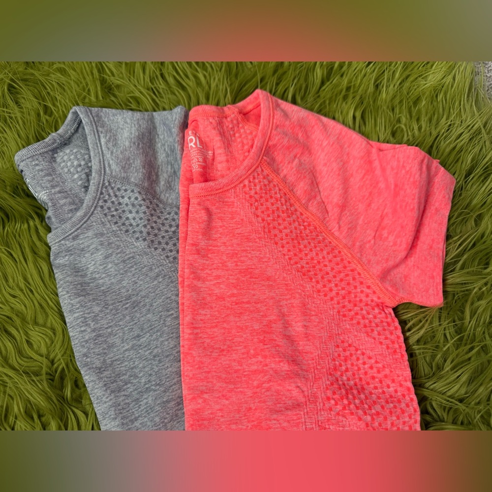 Athleta Girl Moisture Wicking Tee Medium 8 - 10 pre-owned